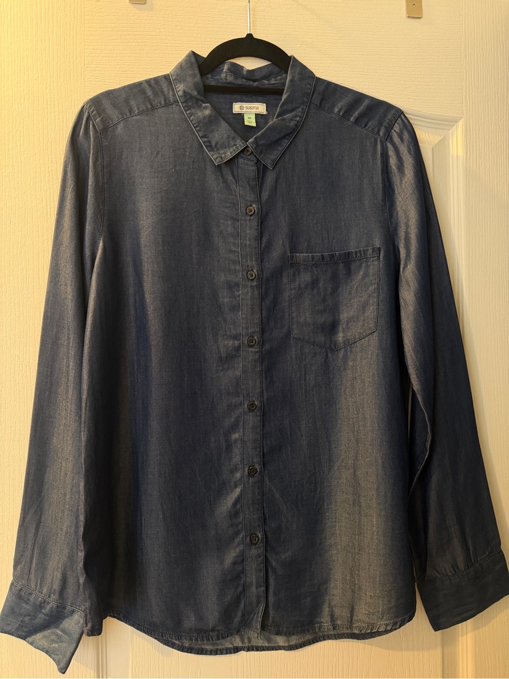 Lightweight Navy Blue Denim-Style women’s Button-Up Shirt